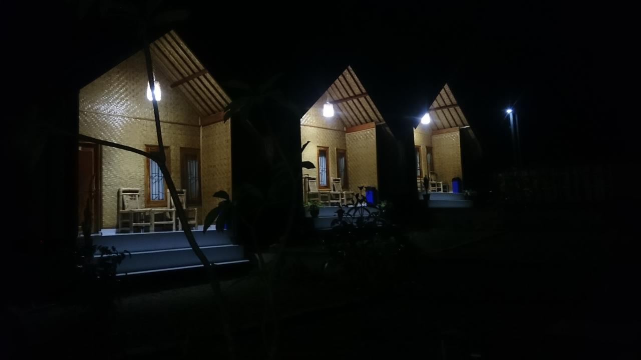 Aryasuta Bungalow Tetebatu Eksteriør billede