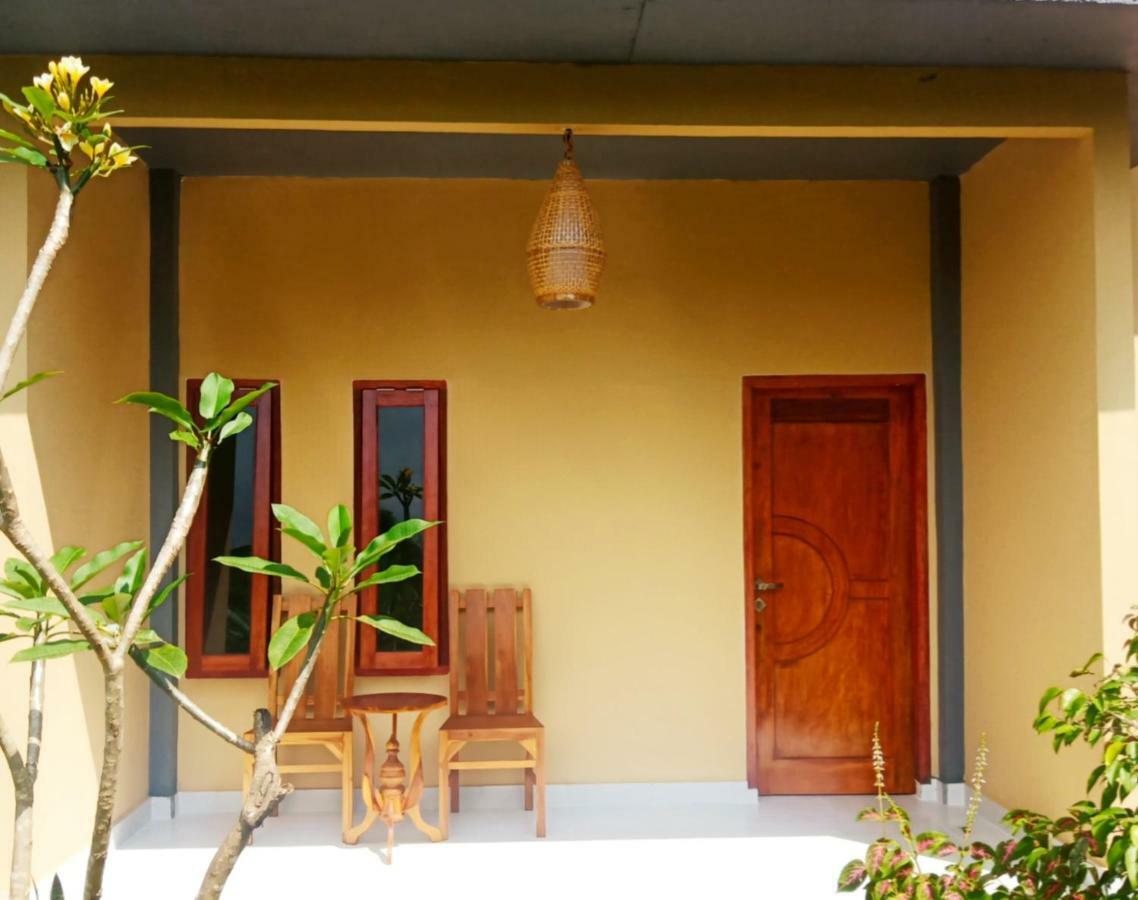 Aryasuta Bungalow Tetebatu Eksteriør billede